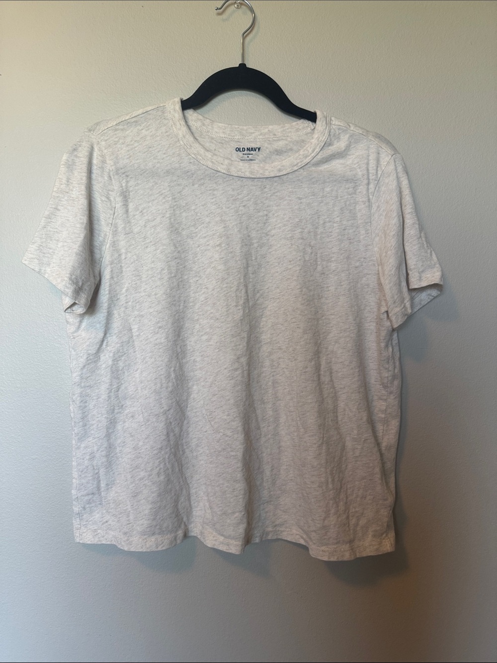 Old Navy Everywear Light Heather Cream Short Sleeve Crew Tee